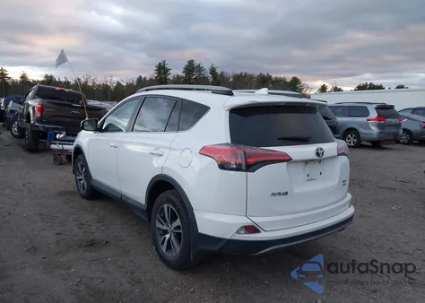 2017 Toyota Rav4 Xle из США, поврежденный, VIN 2T3RFREV2HW565730